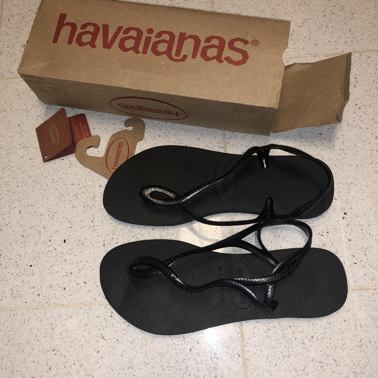 Havaianas Women's Black and Silver Sandals (2)