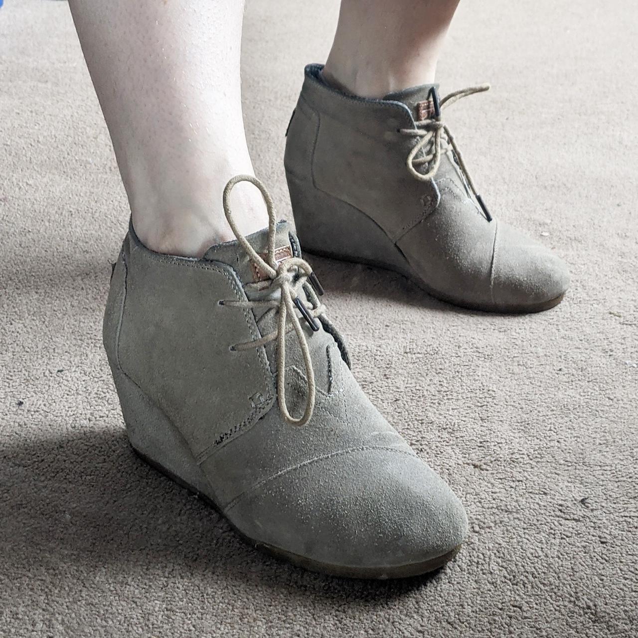 toms suede lace up boots