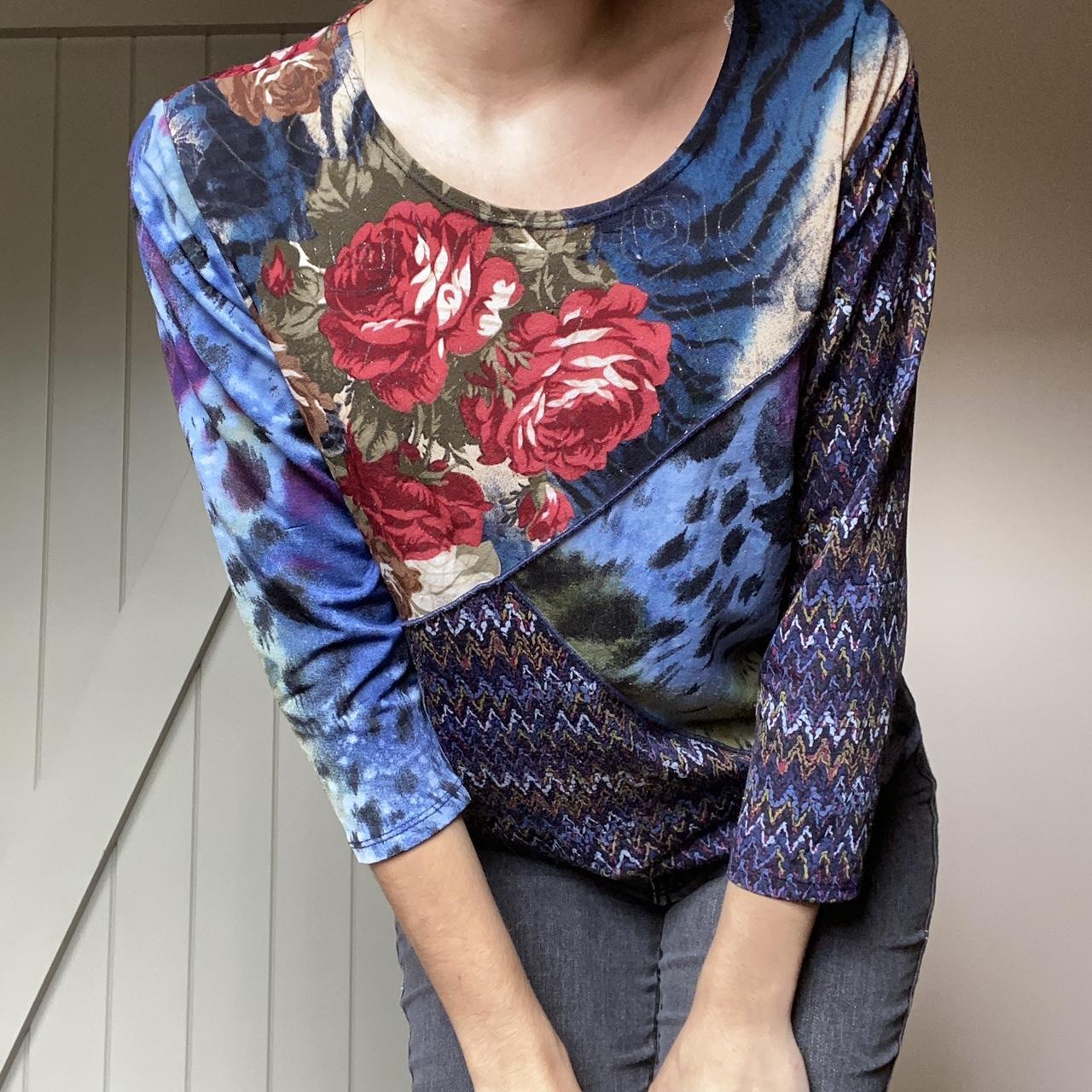 Product Image 3 - Patterned blouse
Beautiful rose, animal print,