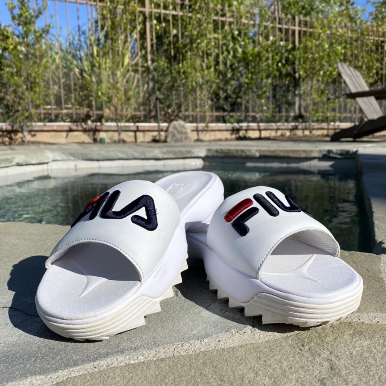 Fila bold deals slides