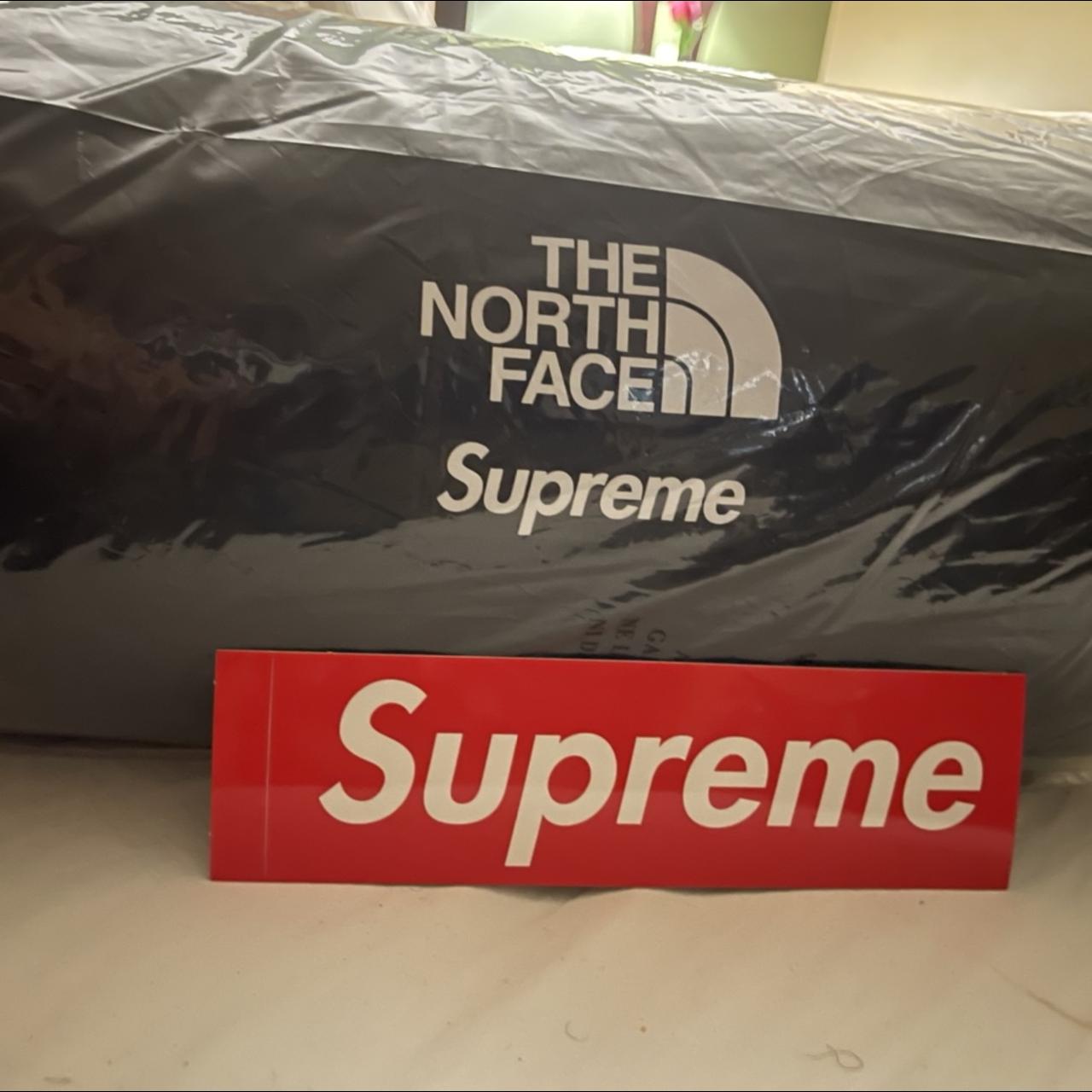 Supreme The north face studded nuptse blanket brand...