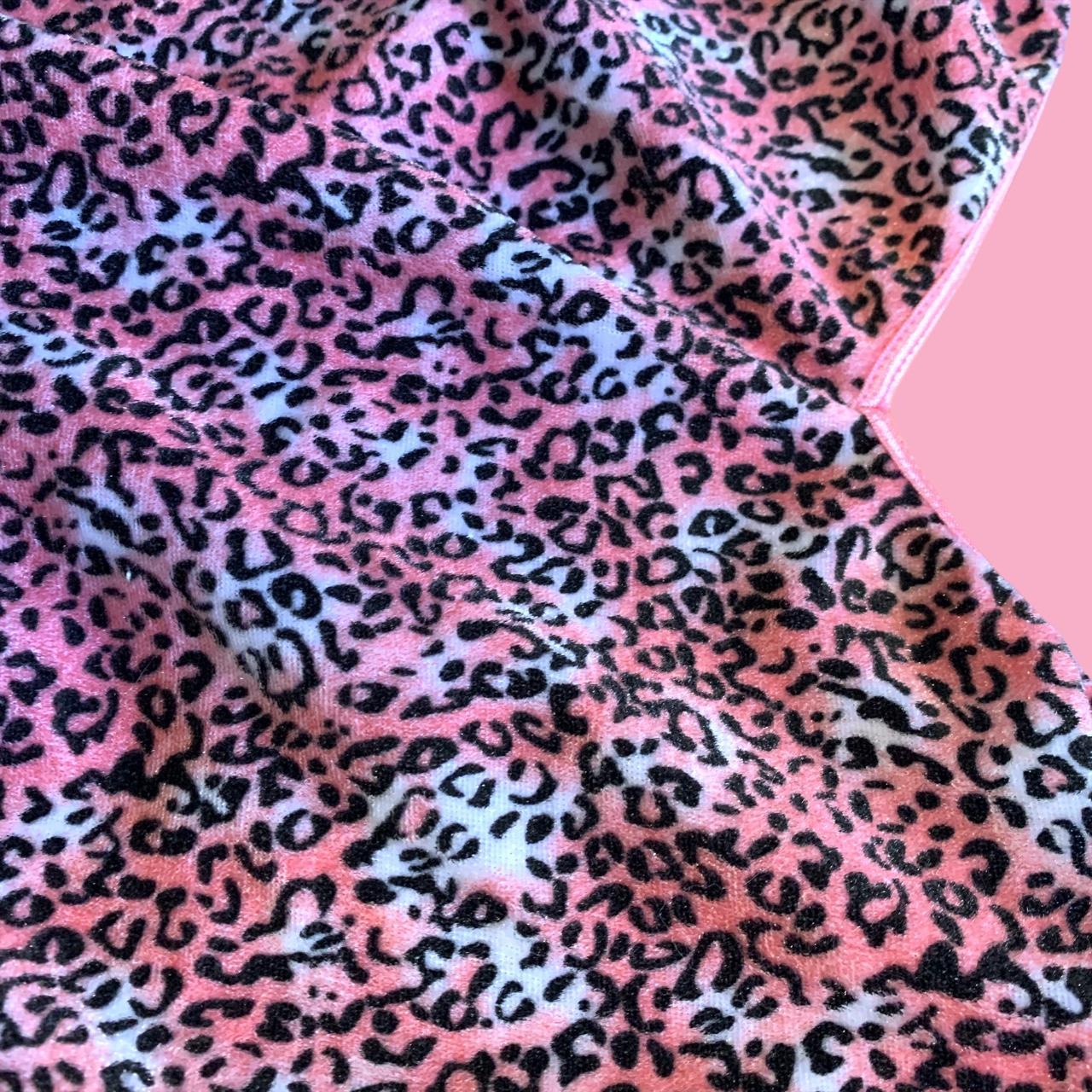 🐈‍⬛super pretty y2k pink cheetah print dress, has... - Depop