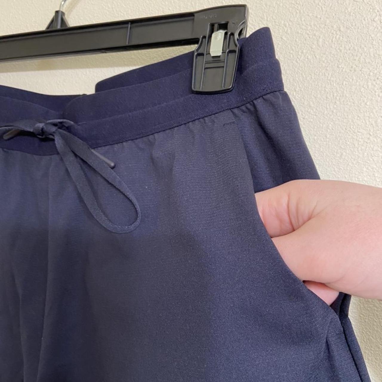 Uniqlo women active shorts, size S Excellent... Depop