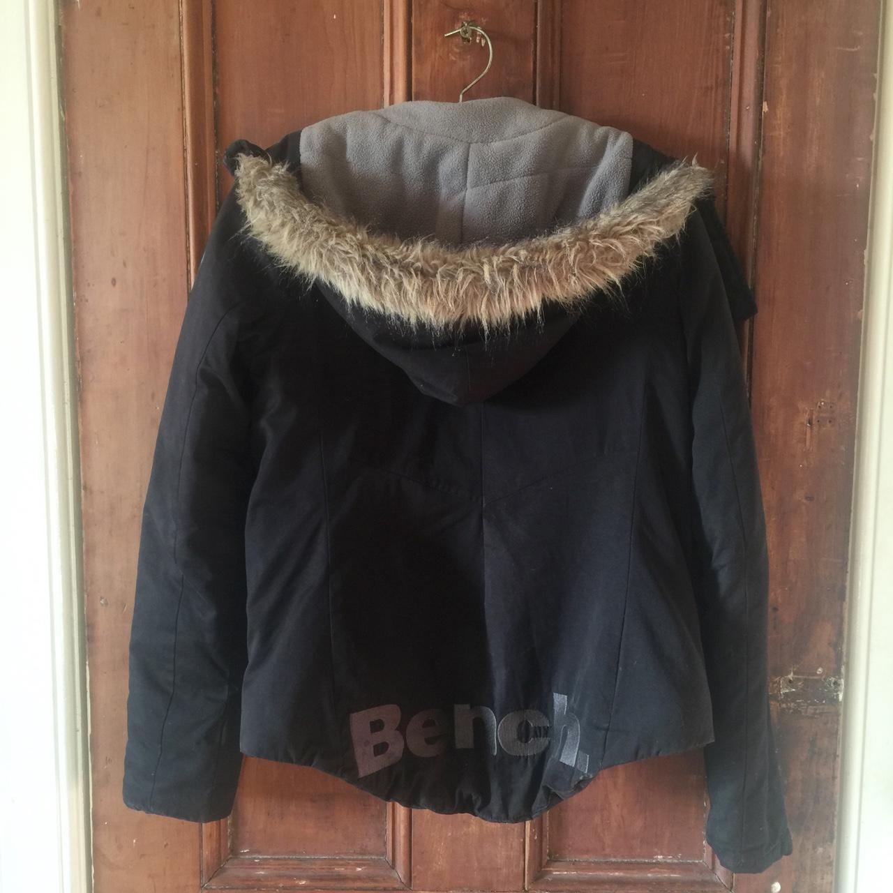 Insulated winter bench jacket 🌨 Soooo warm and has... Depop