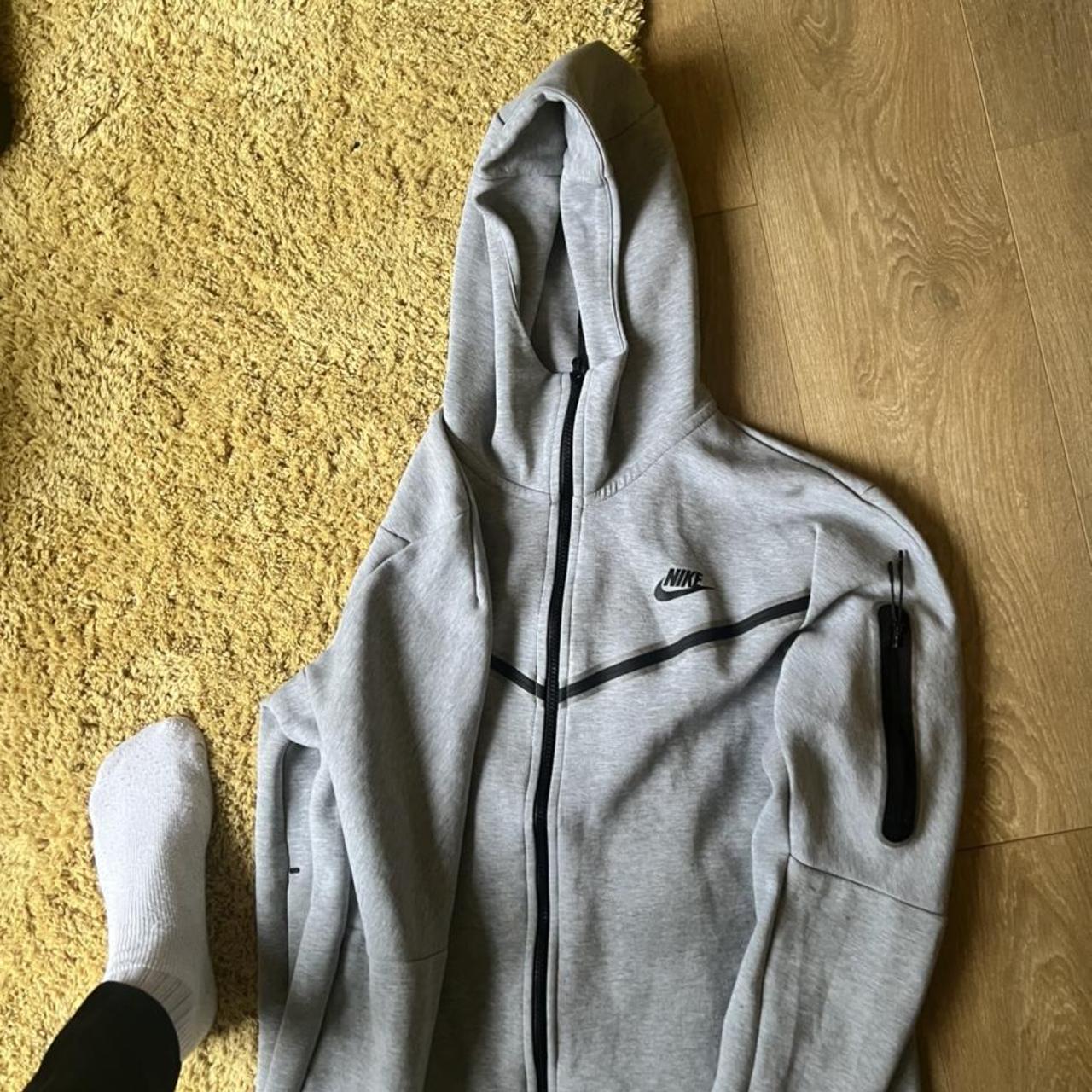 nike tech fleece medium tall