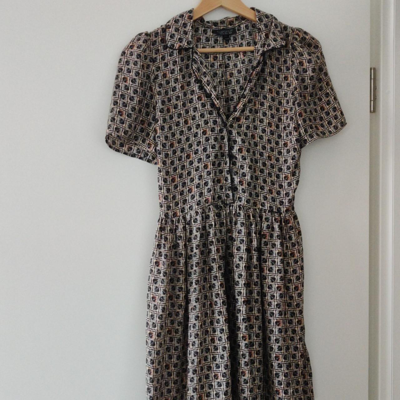 Sa clara Oswald Topshop tile dress in beige got it