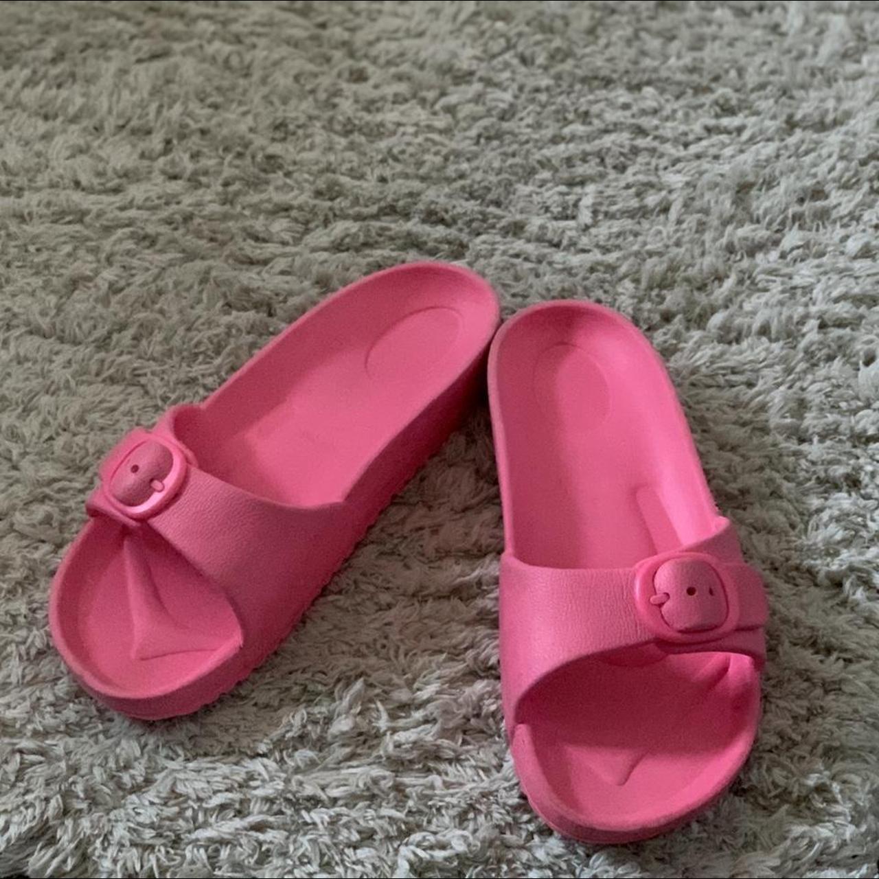 Hot pink slides 🩴 Size 5 could fit a size 4 as... - Depop