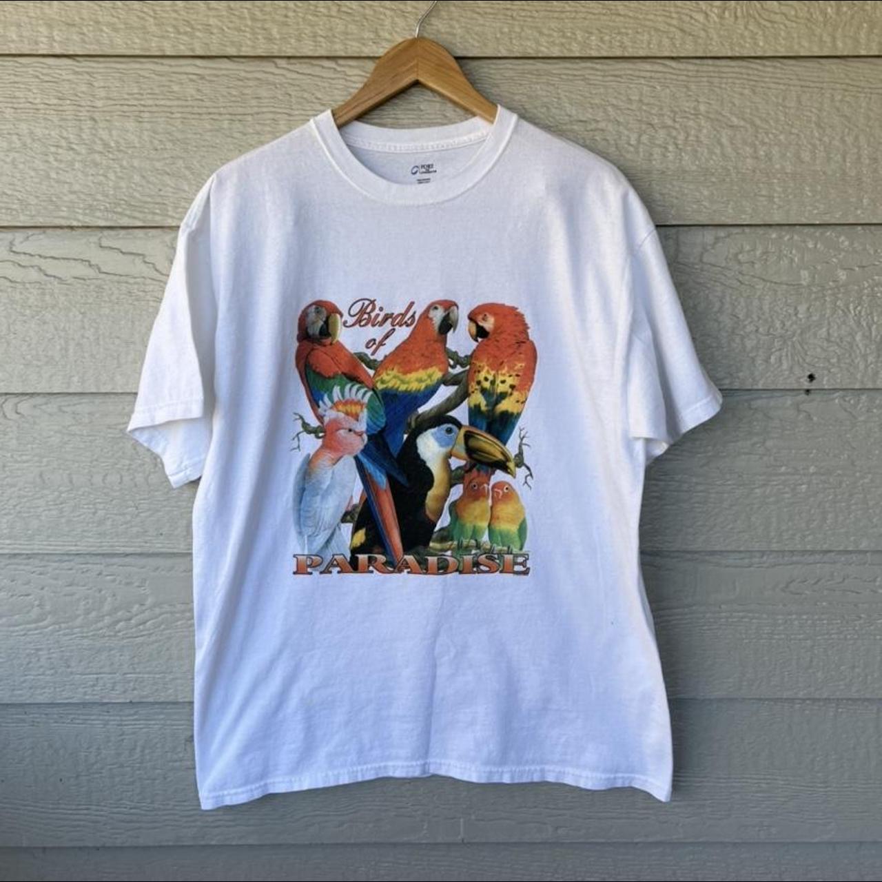 Funky birds of paradise white tee! Vintage 90s... - Depop