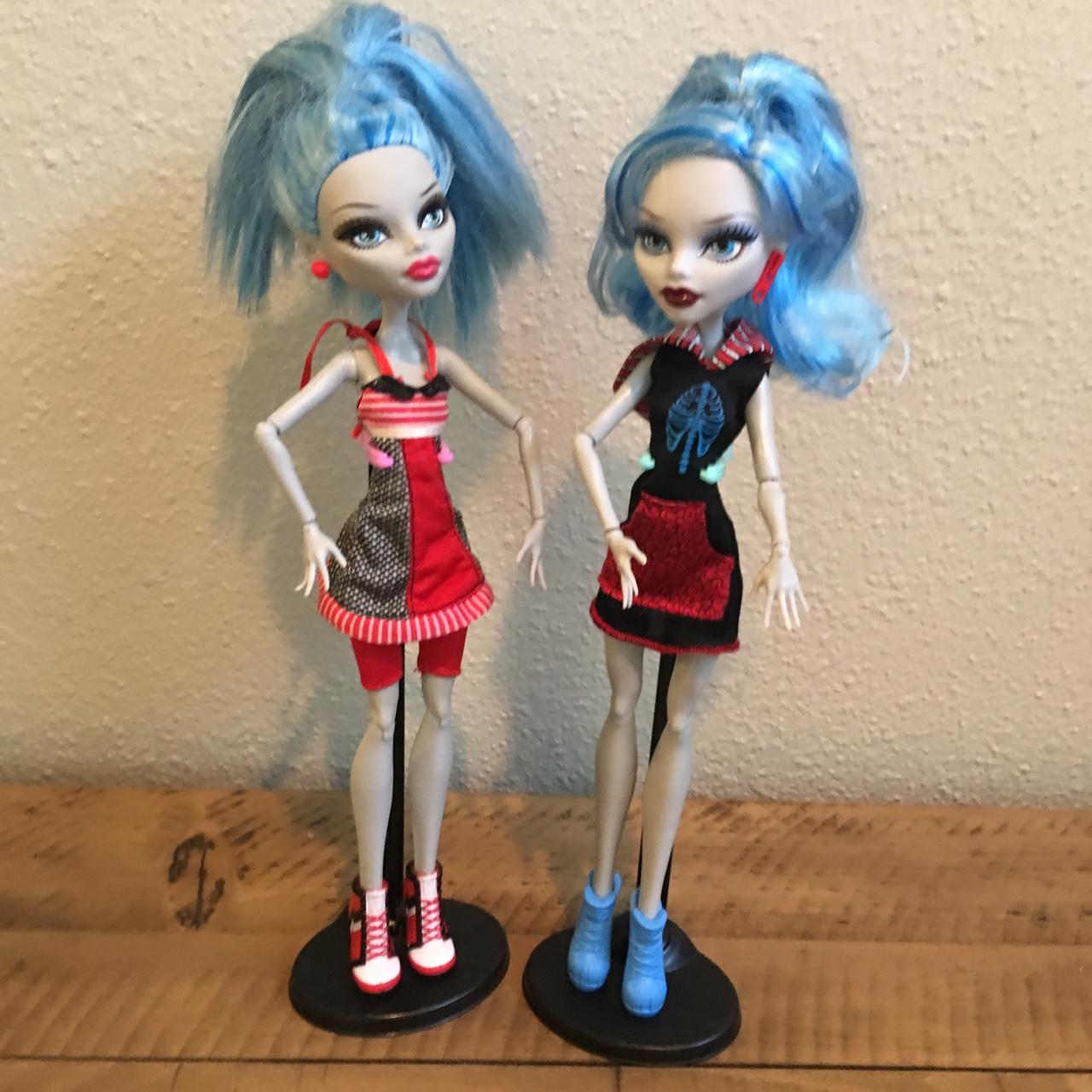 Monster high deals doll bundle