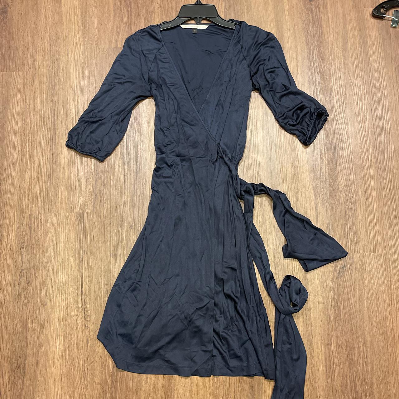 Diane von Furstenberg Women's Navy Dress | Depop