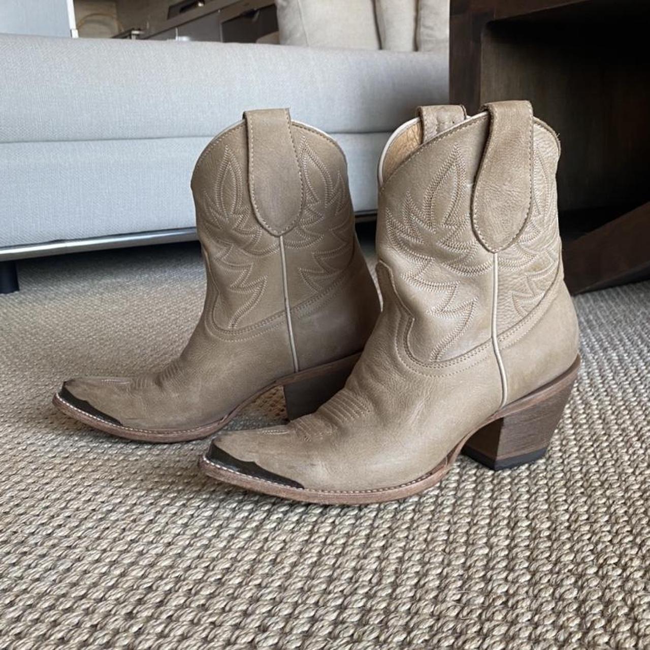 womens tan walking boots