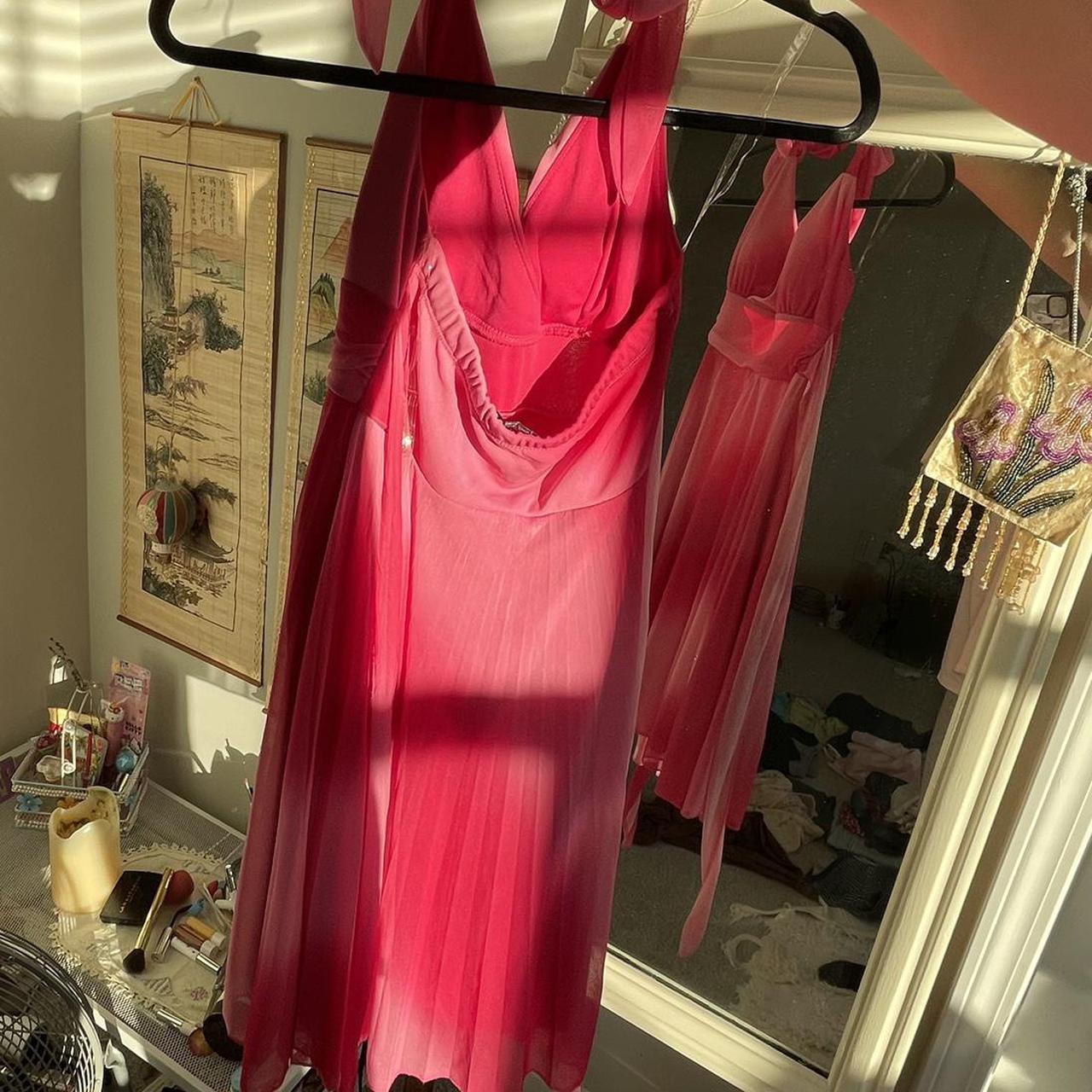 the cutest 90s pink mod length flowy dress. so comfy... - Depop