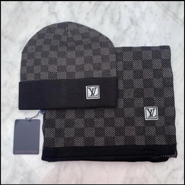 Louis Vuitton Beanie & Scarf Set In Blue - Fernize