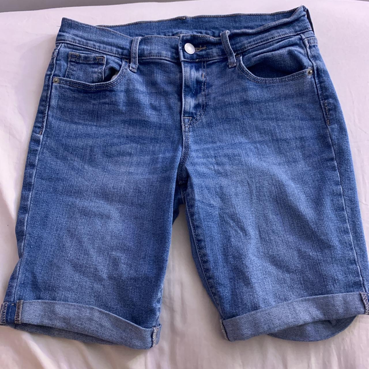 Old Navy Women's Blue and Navy Shorts | Depop