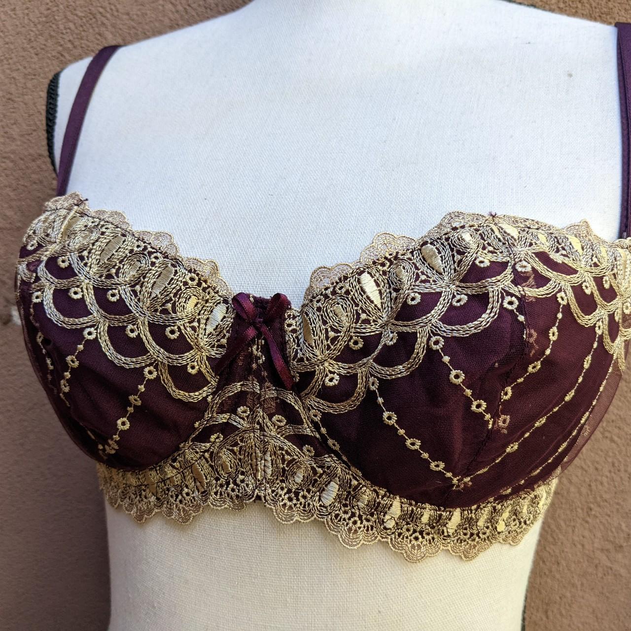 Frederick's of Hollywood Women's Burgundy and Gold Bra (3)