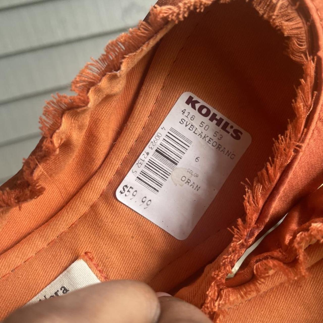 Kohls orange flats Super cute look like they need