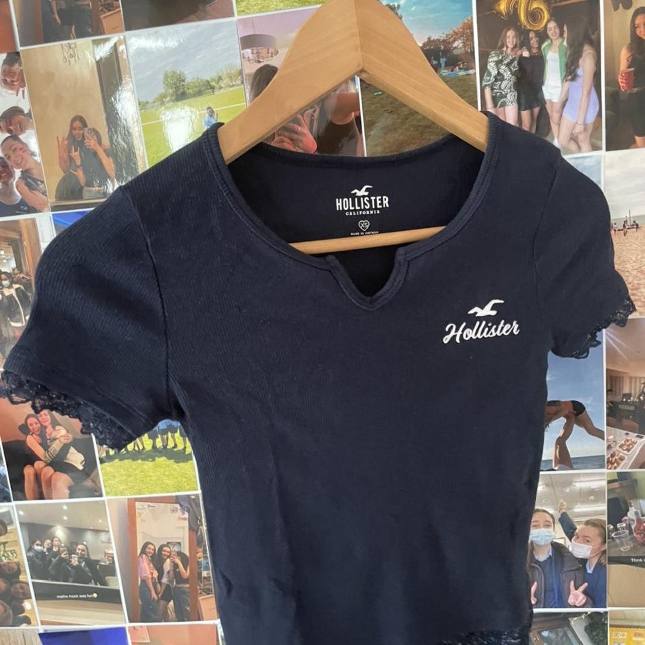 HOLLISTER RIBBED LACE CROP Ribbed fabric Notched... Depop