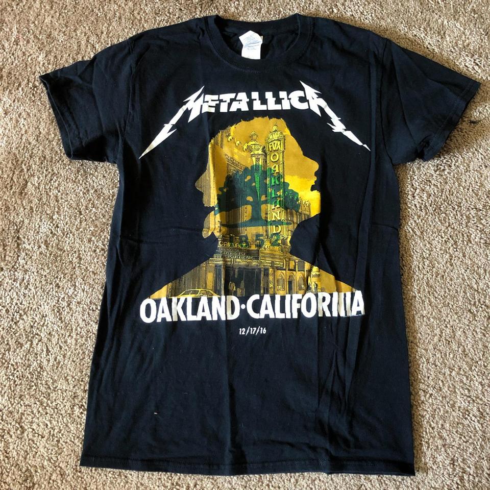 Metallica Giants game T shirt Fits kinda small but - Depop