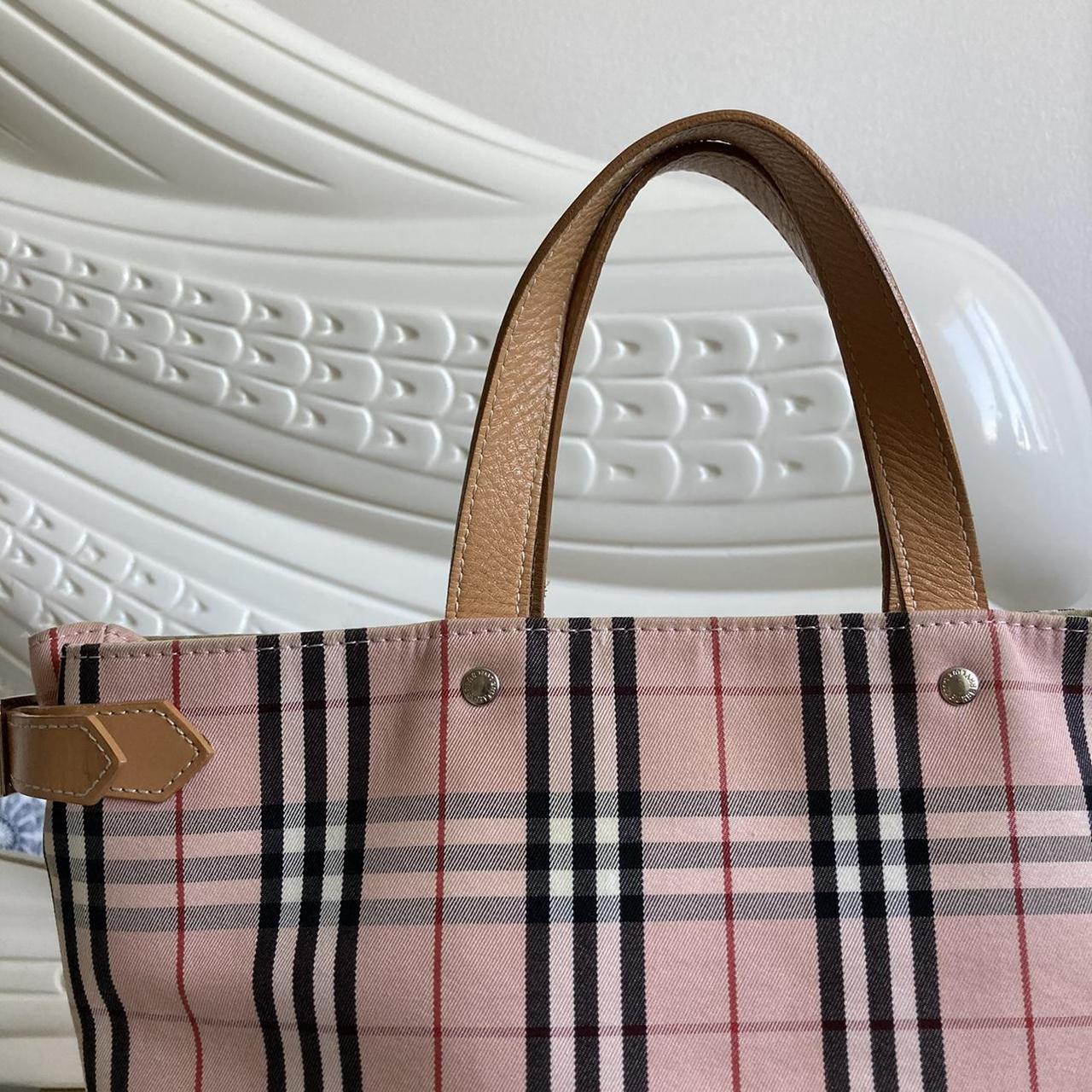 Burberry Women's Bag | Depop