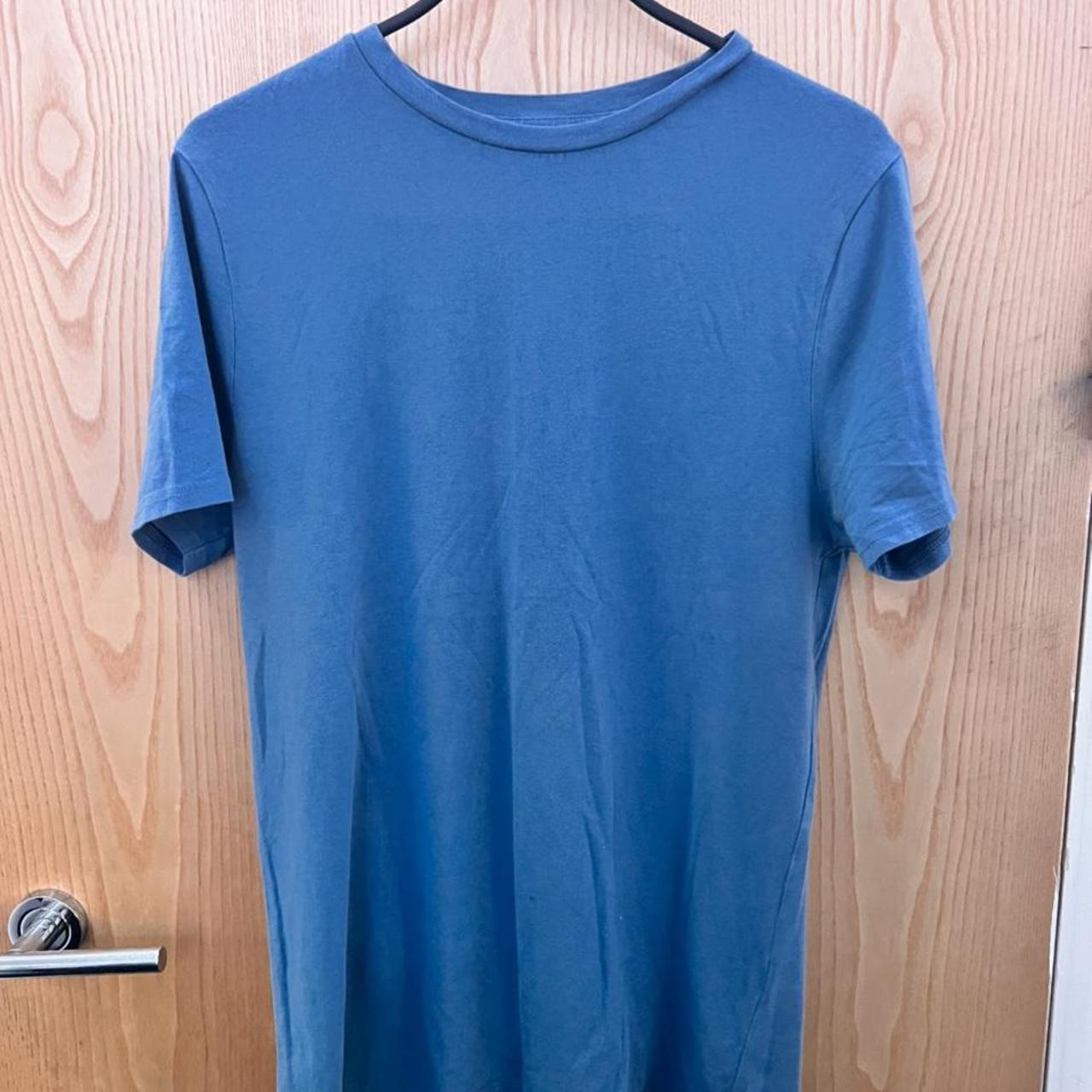 River island muscle fit t-shirt - M Hardly... - Depop