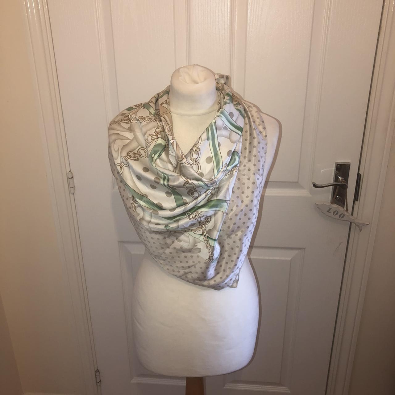 Women's Scarfwraps Depop