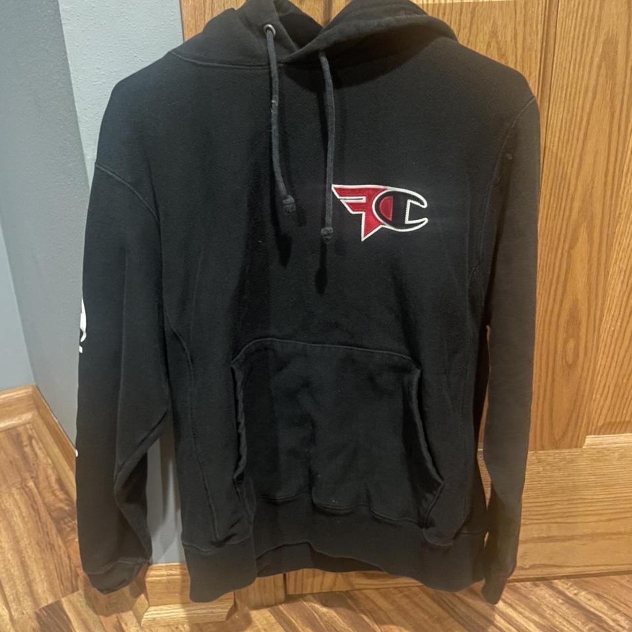 Champion Men's Black Hoodie | Depop