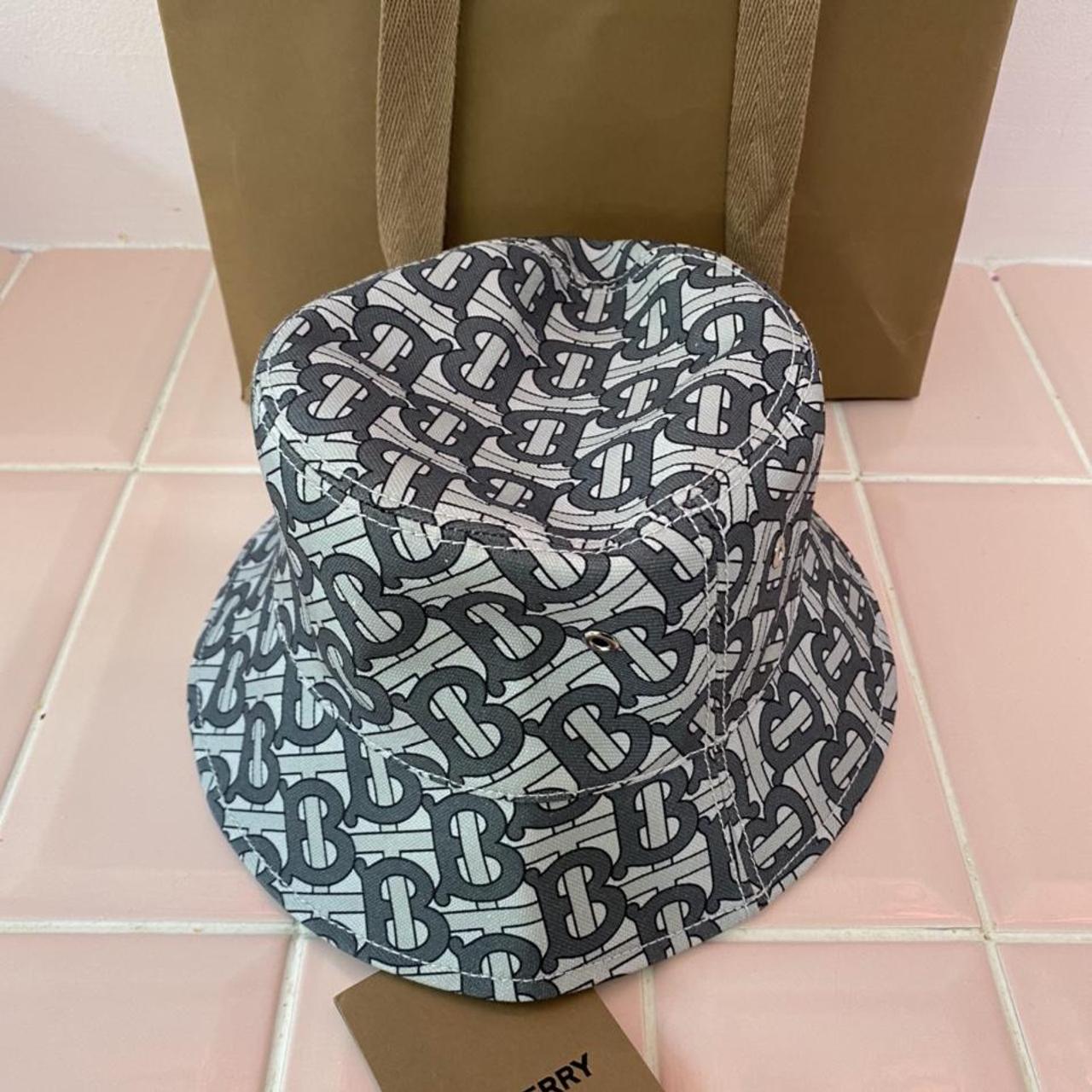 burberry bucket hat tb