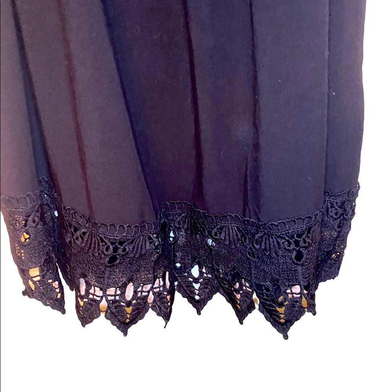 Product Image 4 - Black Women’s Short Sleeved Lace
