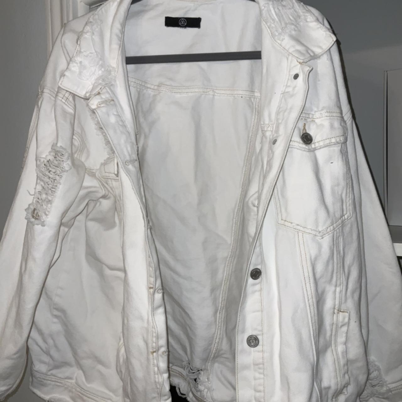 Distressed Cropped Denim Jacket with Curved Hemline - Final Sale – Bella  Vegas Boutique