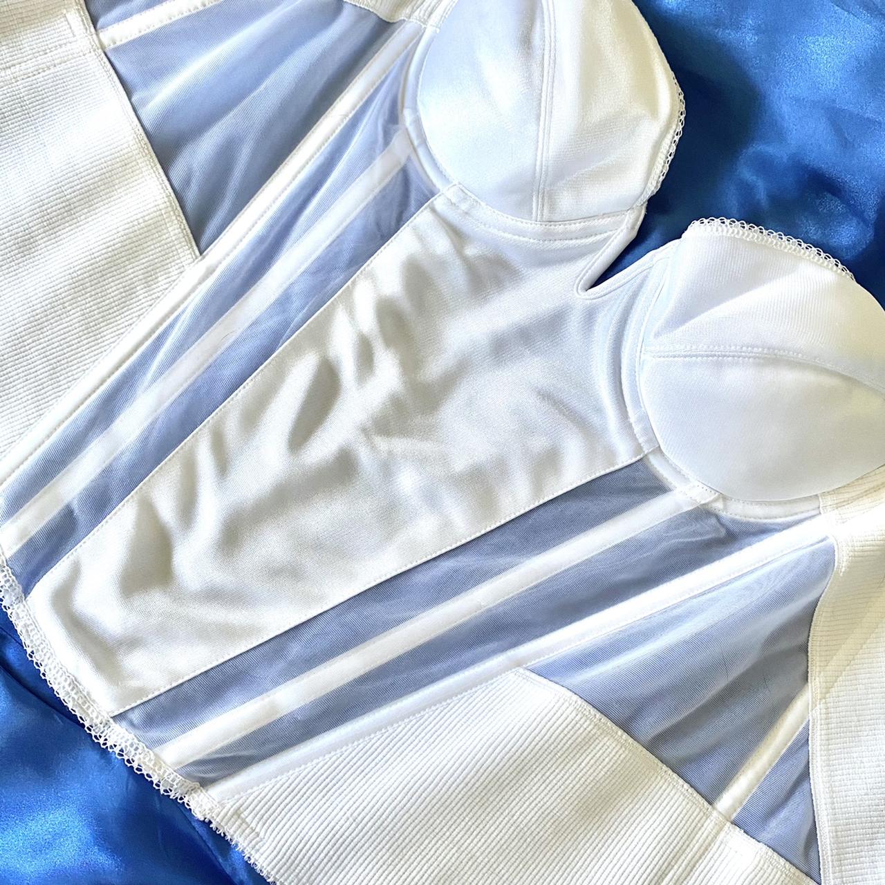 White Dominique Corset No flaws Marked as 38b Could - Depop