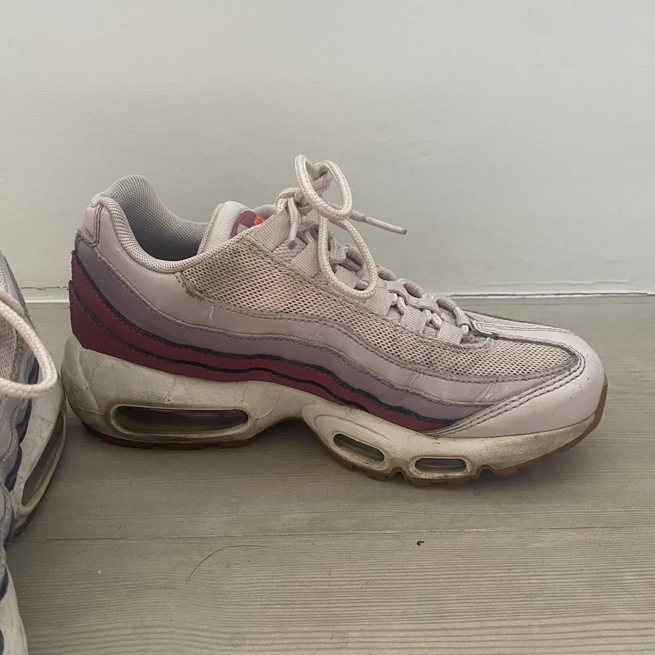 carole baskin air max 95s