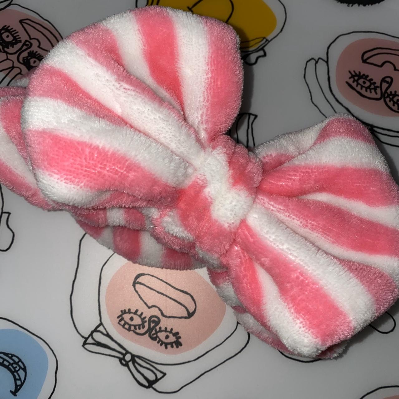 Product Image 1 - Pink Hair band with bow
really