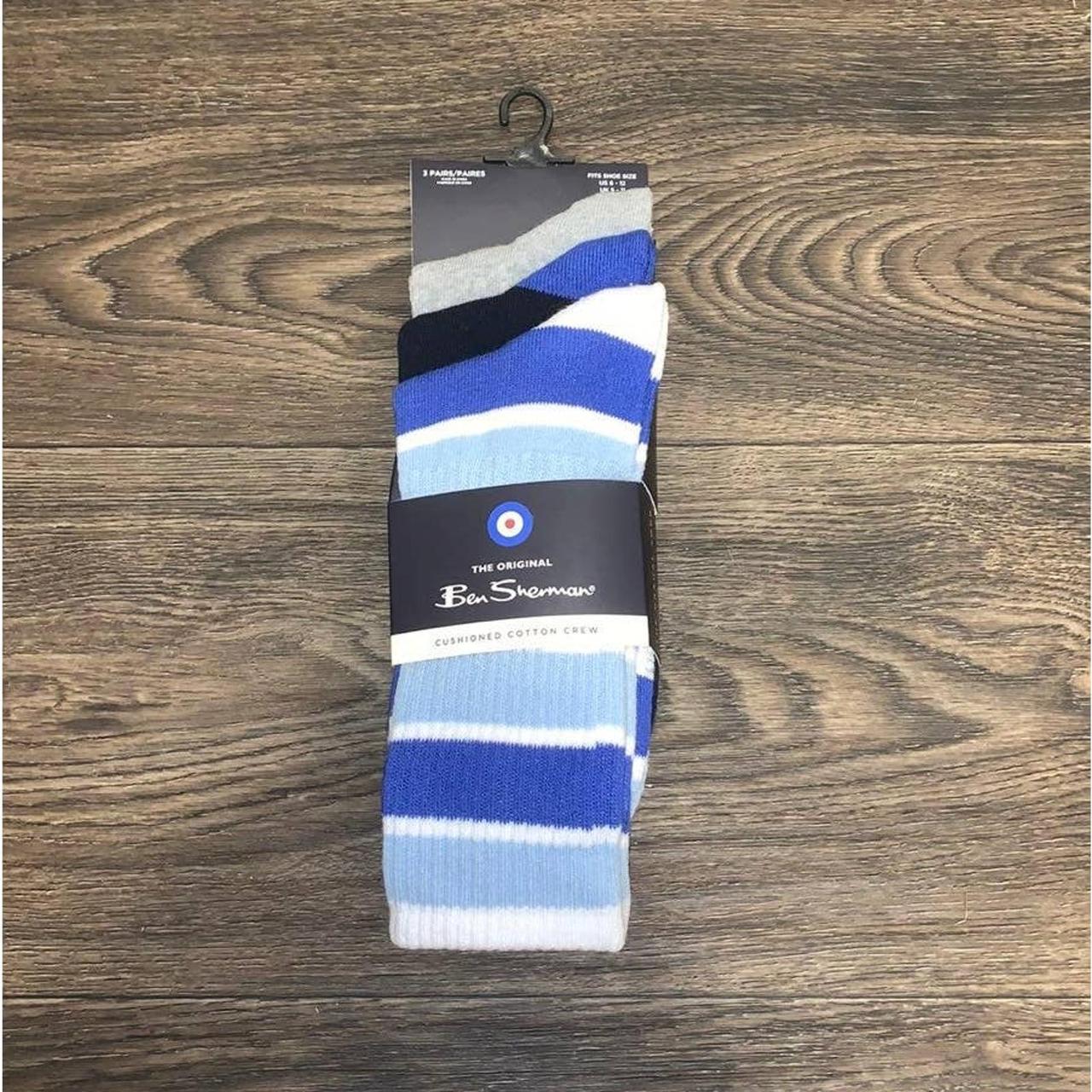 Ben Sherman Men's Blue and White Socks | Depop