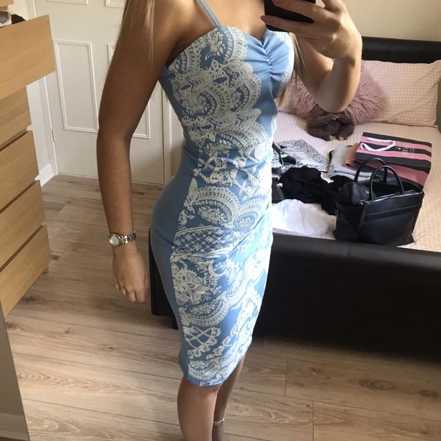 michelle keegan blue and white dress