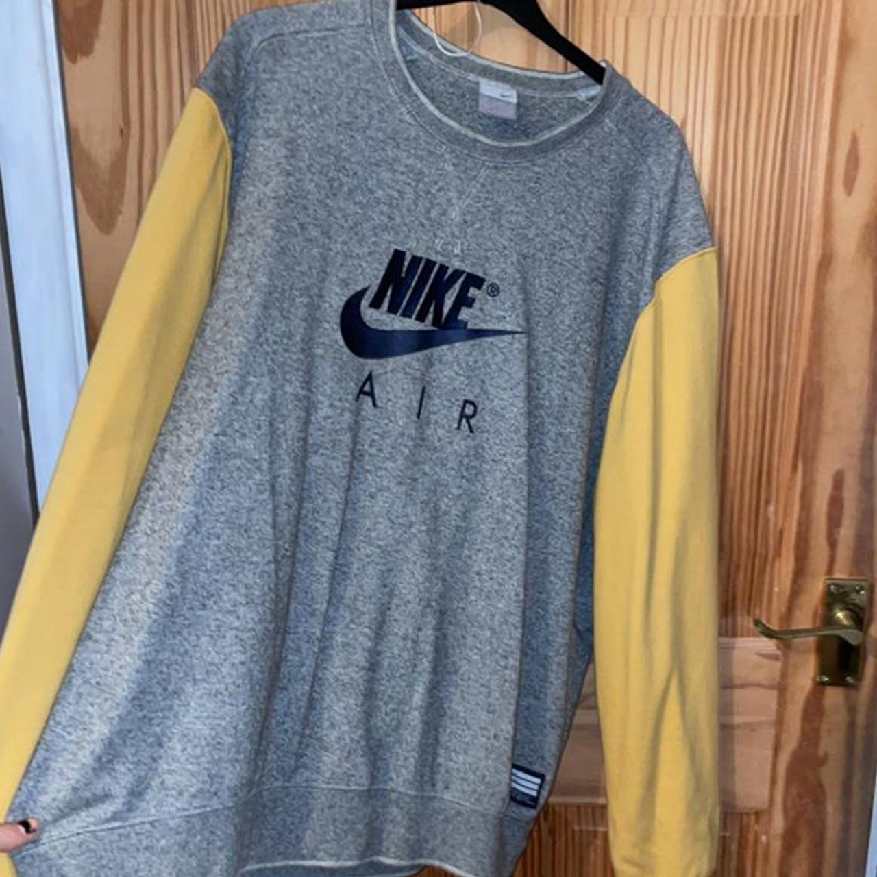 grey vintage nike jumper