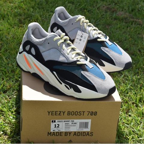 yeezy wave runner 700 size 14