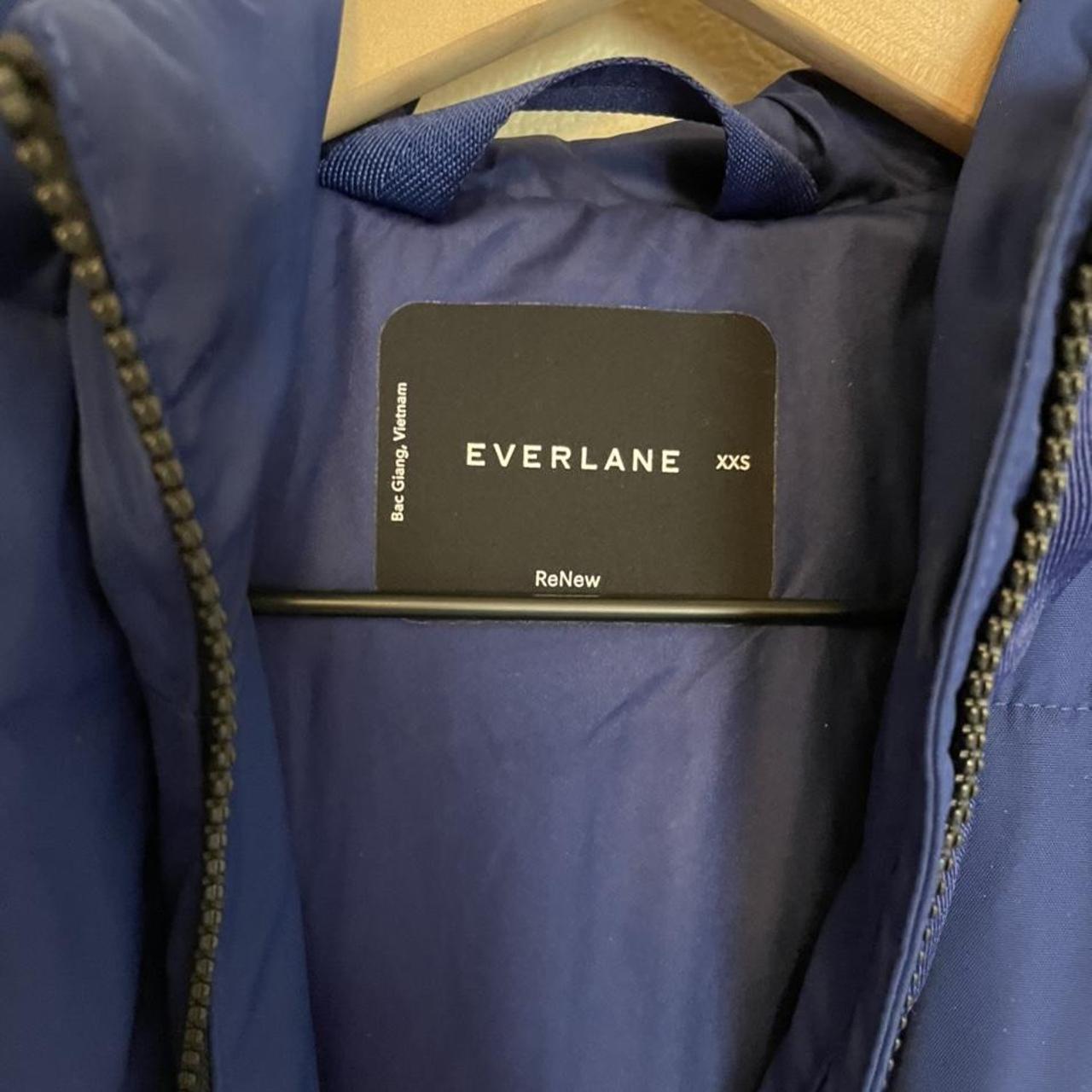 Everlane renew puffer coat in cobalt blue SIZE XXS... - Depop