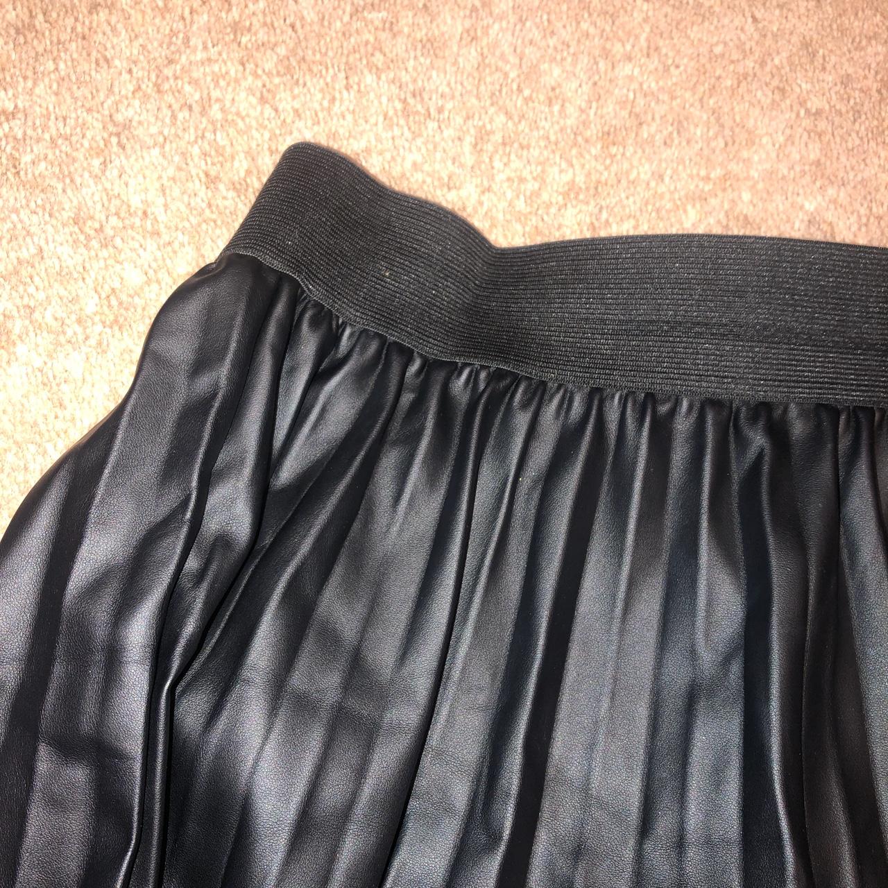 Oasis faux leather pleated midi skirt, size Depop