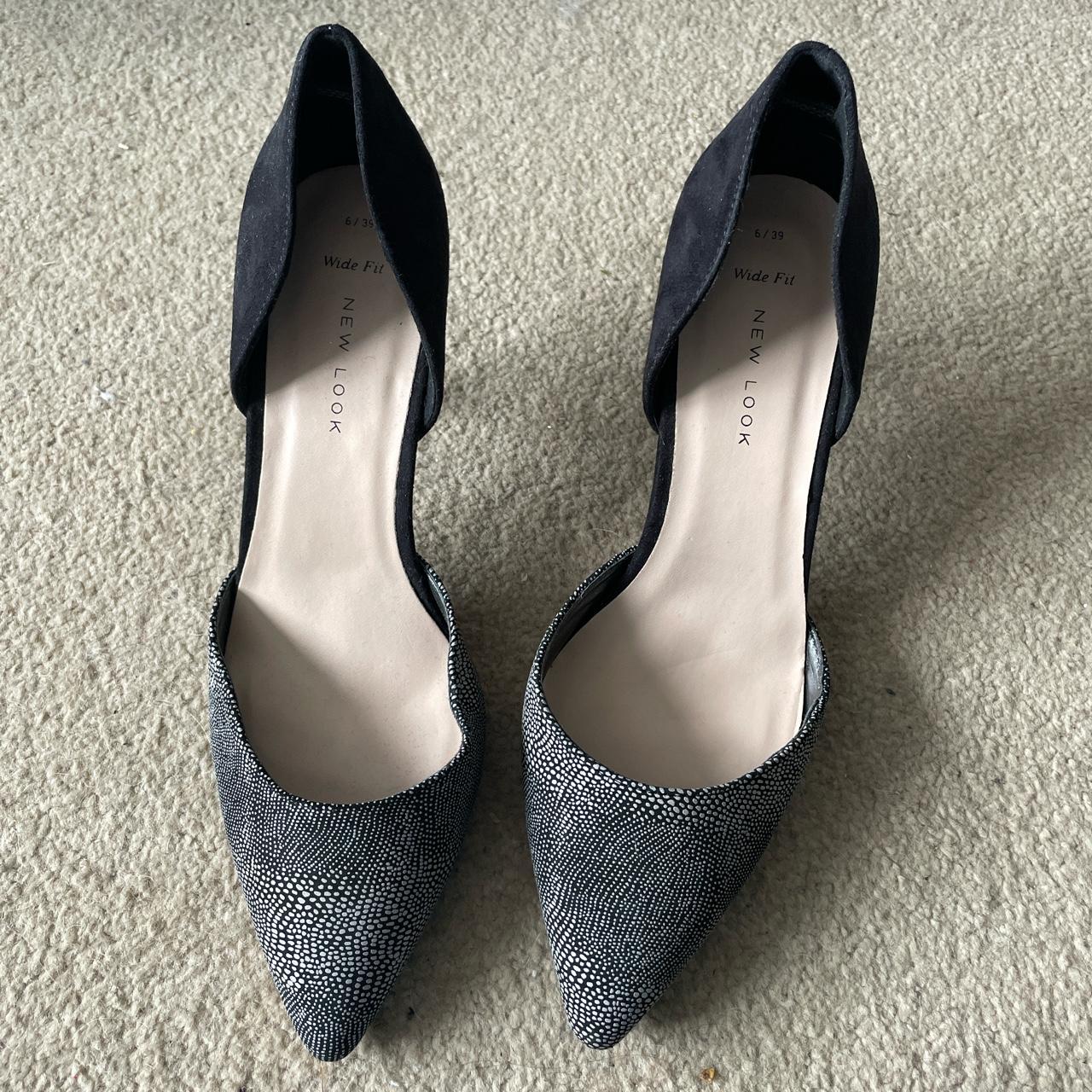 Women's Black and Grey Courts | Depop