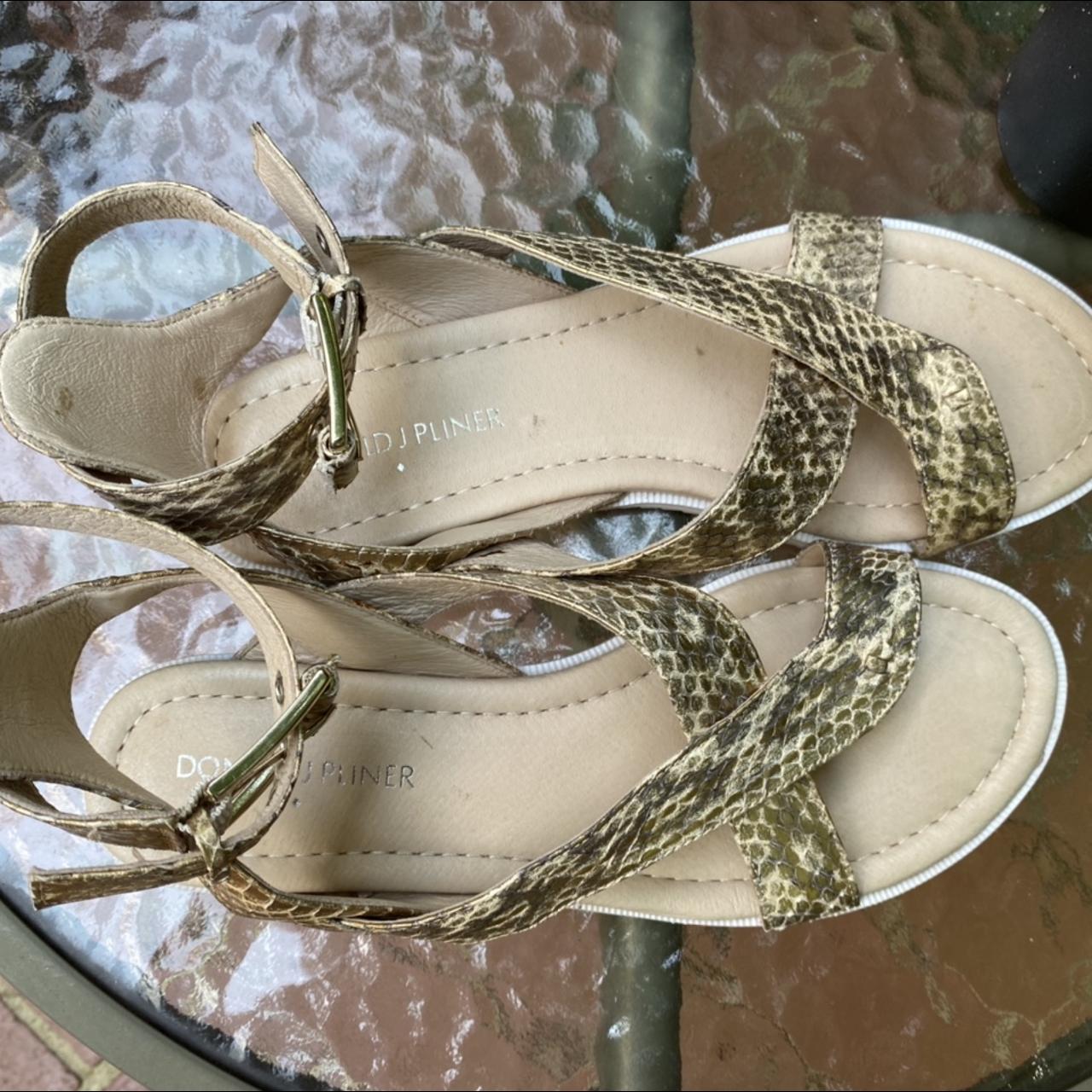 Donald Pliner leather snakeskin gold sandal with Depop