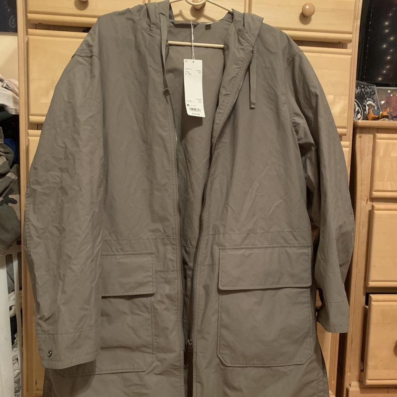 UNIQLO Men's Grey Jacket Depop