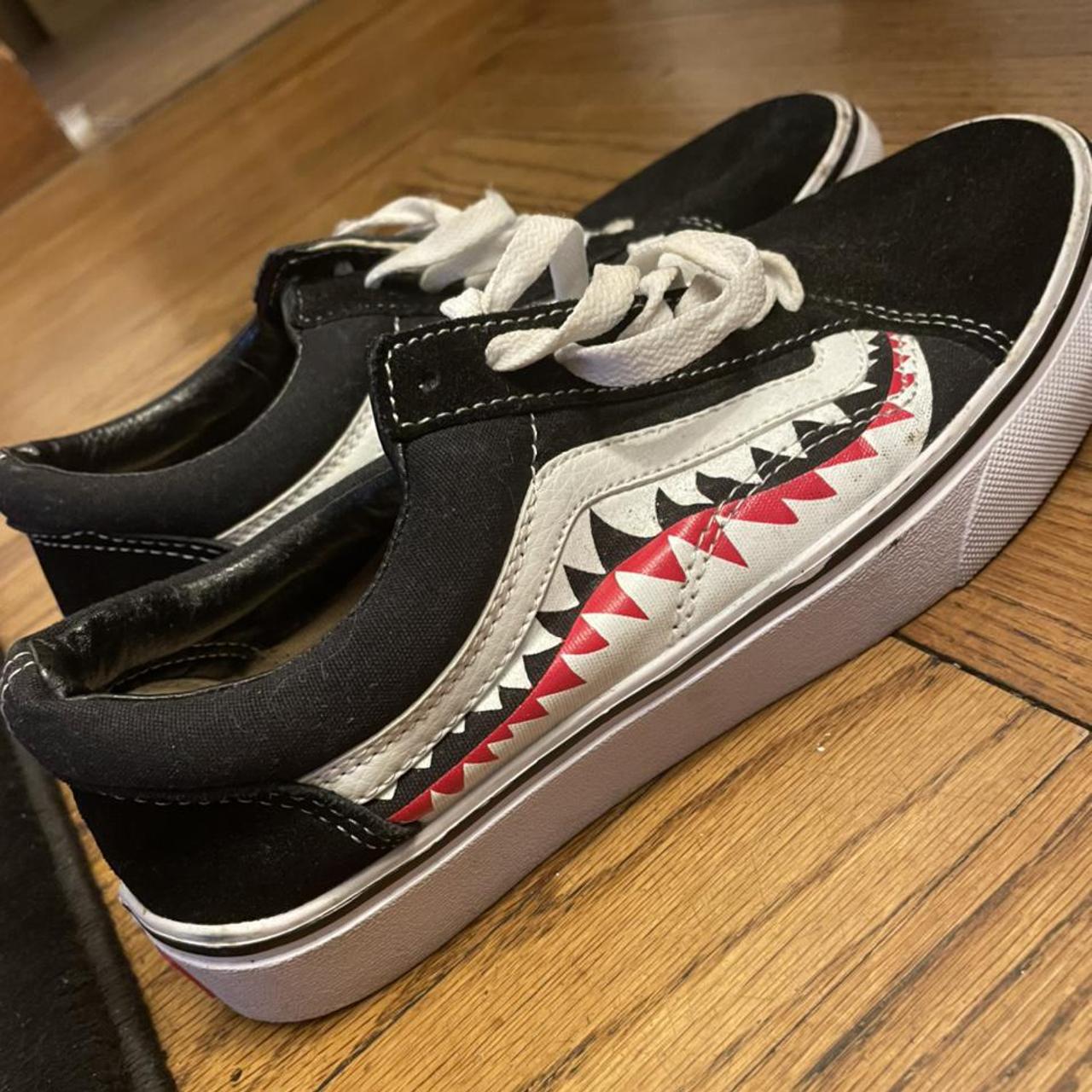 shark vans womens