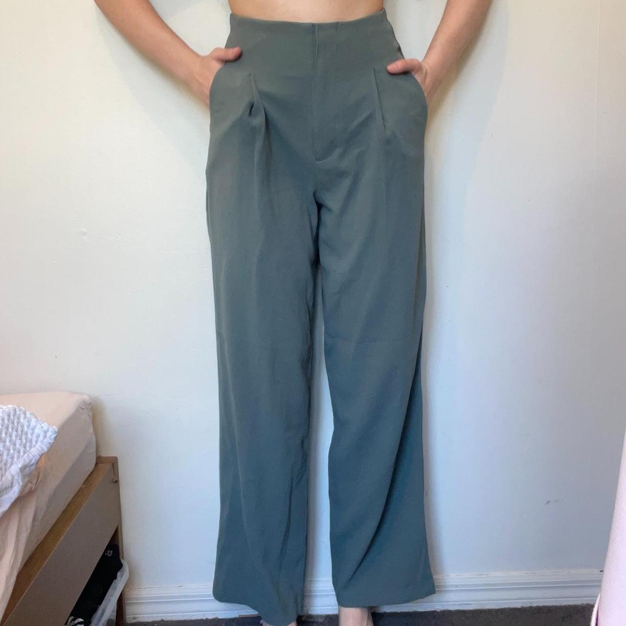 Green flowy dress/work pants Brand Glassons Size... Depop