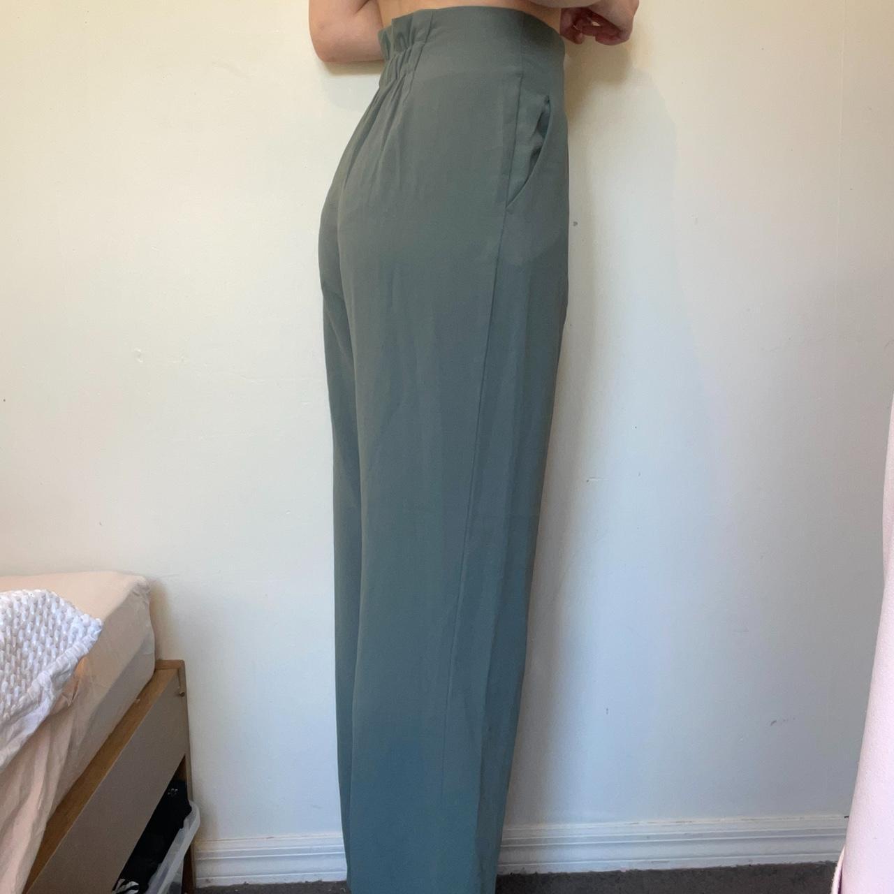 Green flowy dress/work pants Brand Glassons Size... Depop
