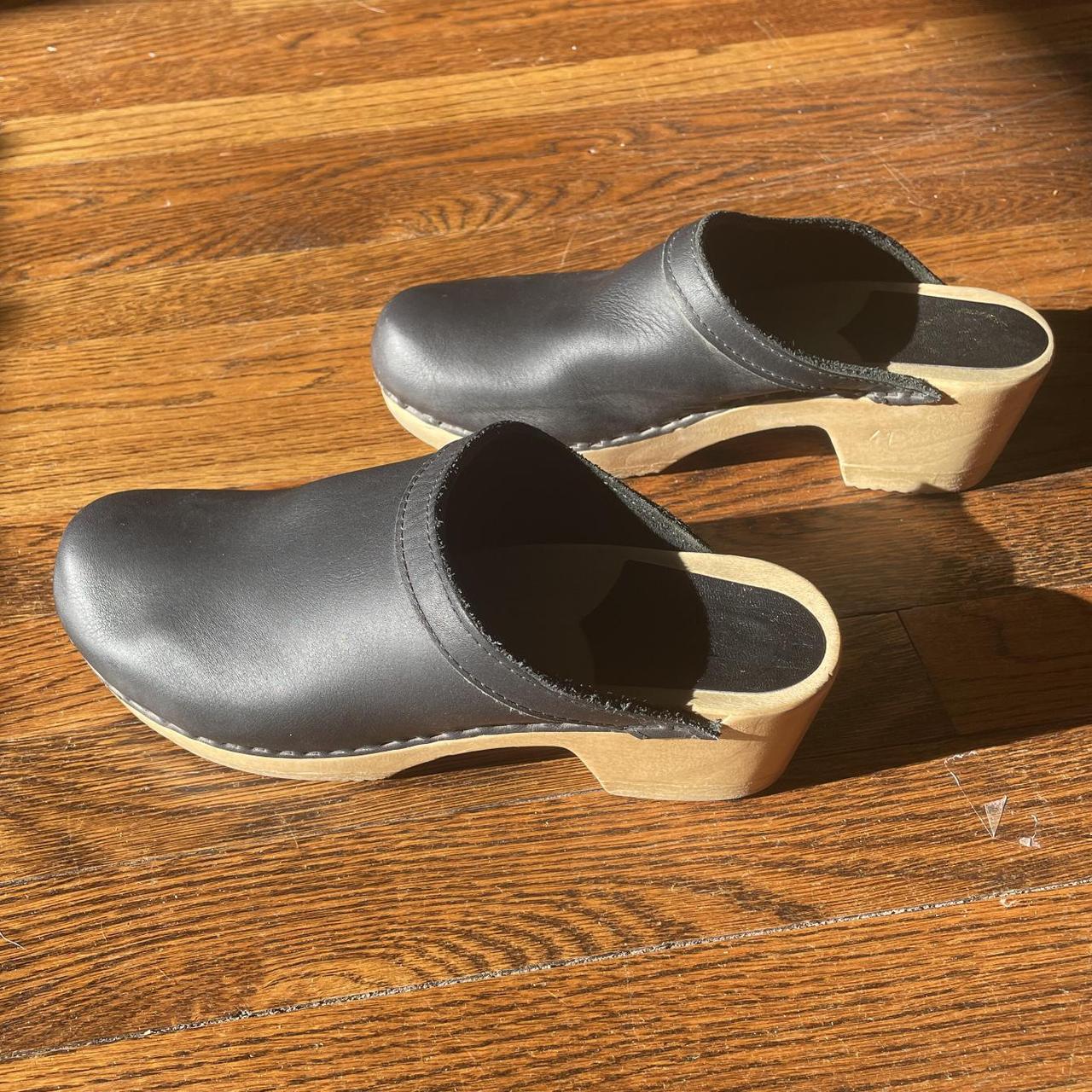 Women's Black (2)