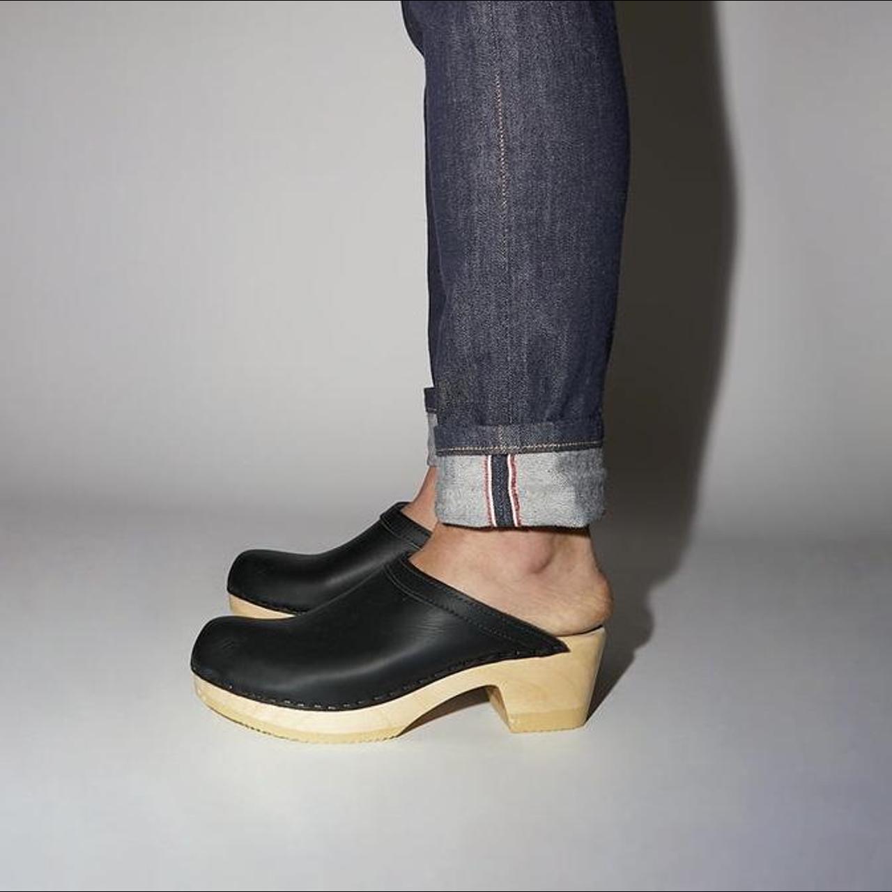 Women's Black