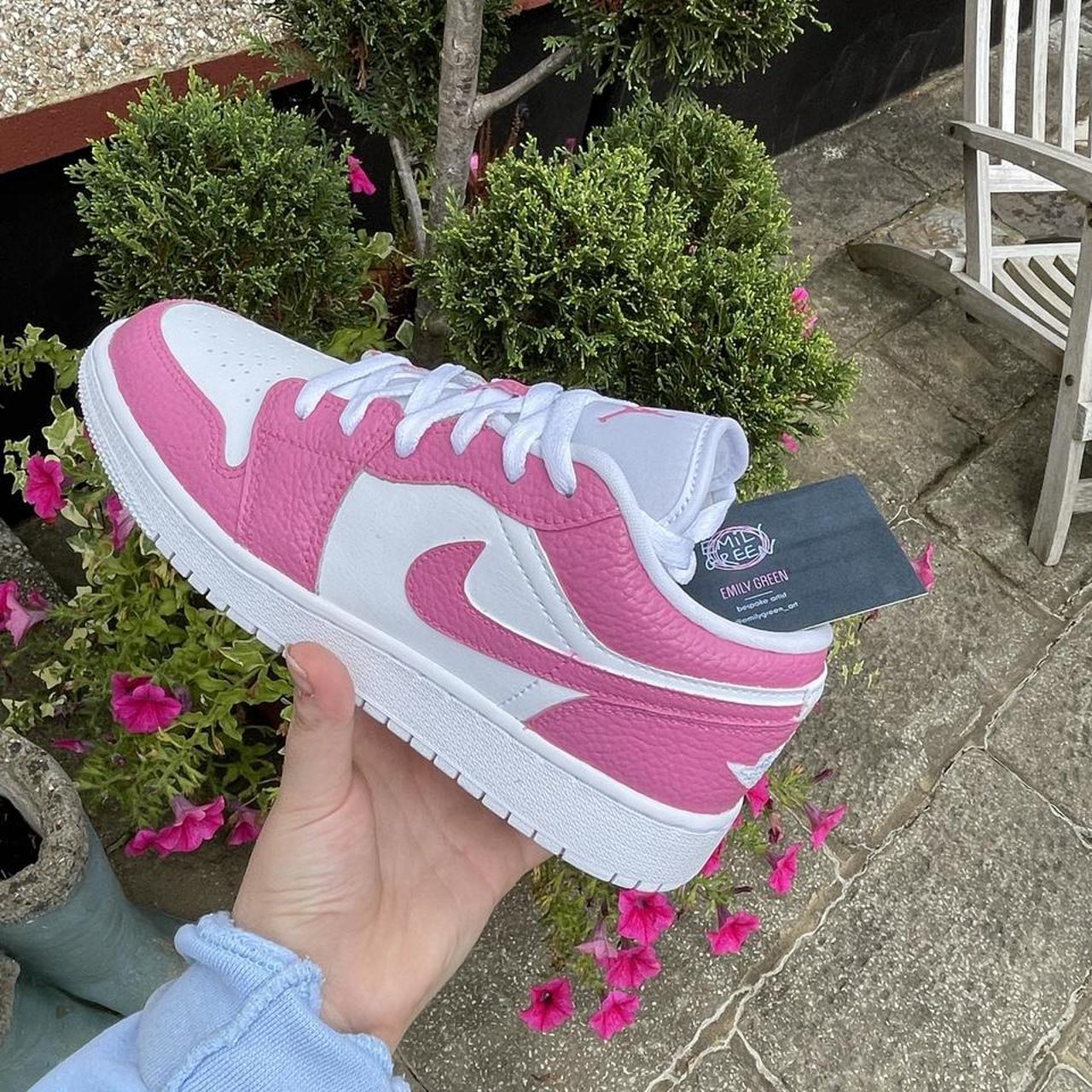 jordan pink nike