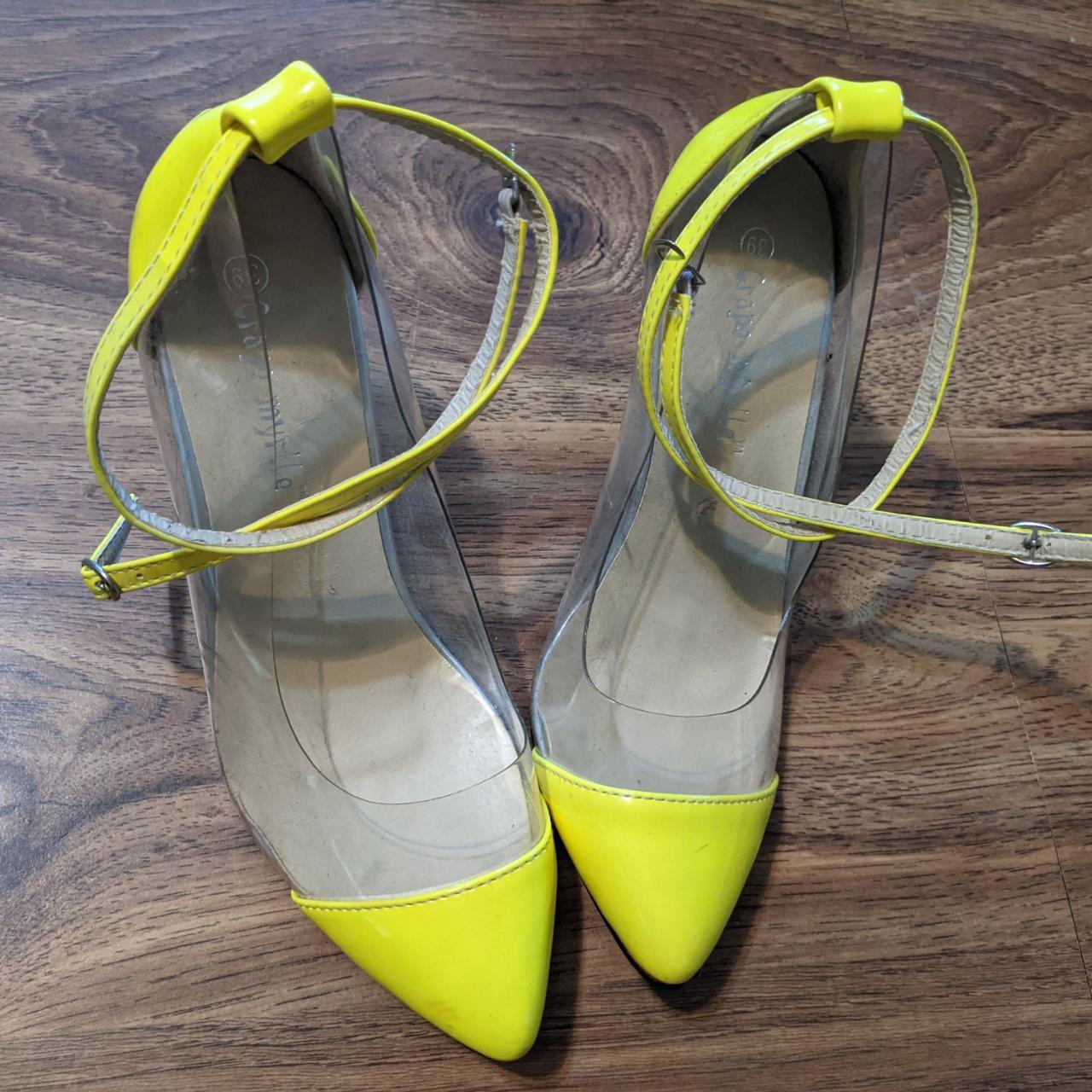 Yellow red bottom on sale heels