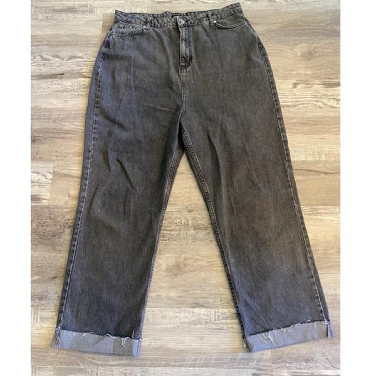 Dark grey baggy women’s oversized jeans... size... Depop