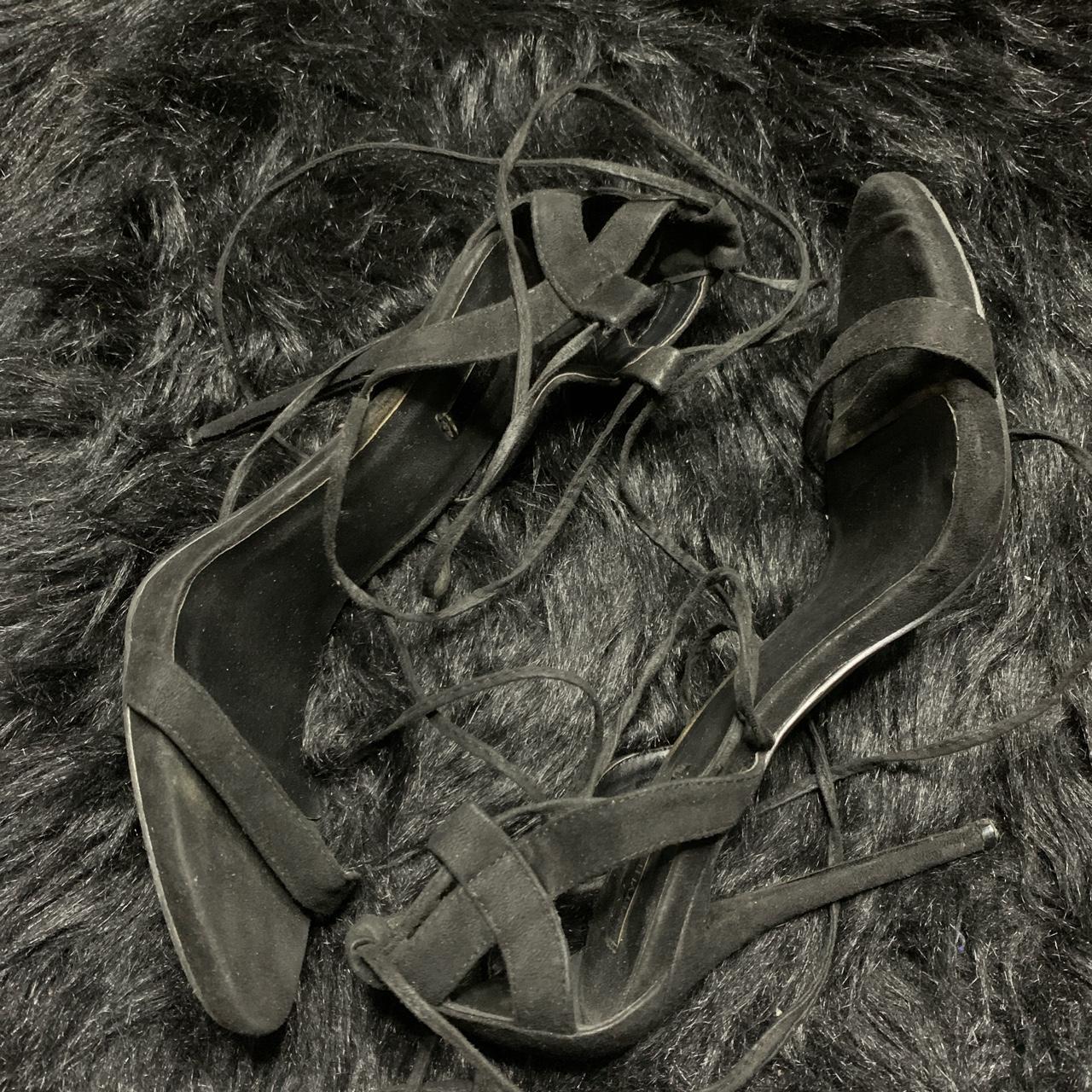 plt white heels